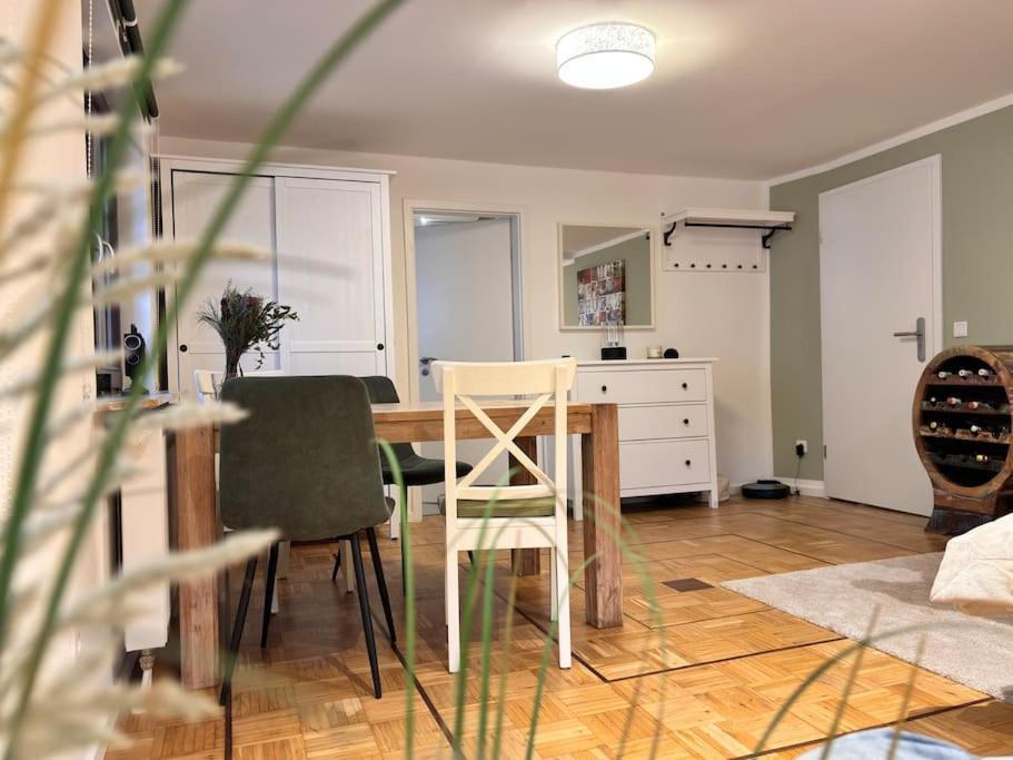 Einzigartig Nahe Frankfurt! Apartment นอยอีเซินบวร์ก ภายนอก รูปภาพ