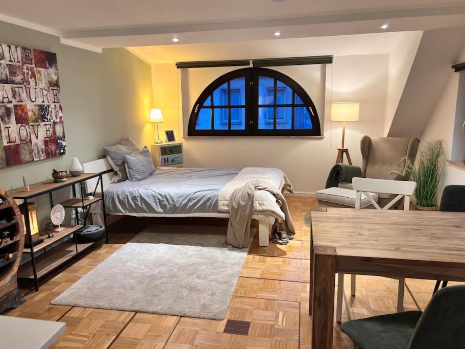 Einzigartig Nahe Frankfurt! Apartment นอยอีเซินบวร์ก ภายนอก รูปภาพ