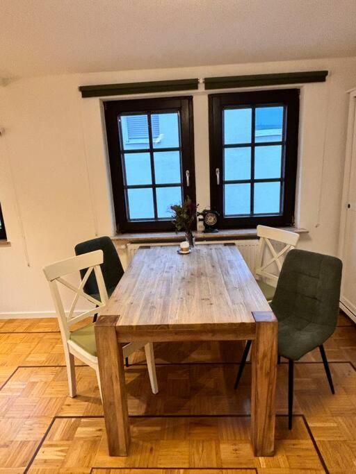 Einzigartig Nahe Frankfurt! Apartment นอยอีเซินบวร์ก ภายนอก รูปภาพ